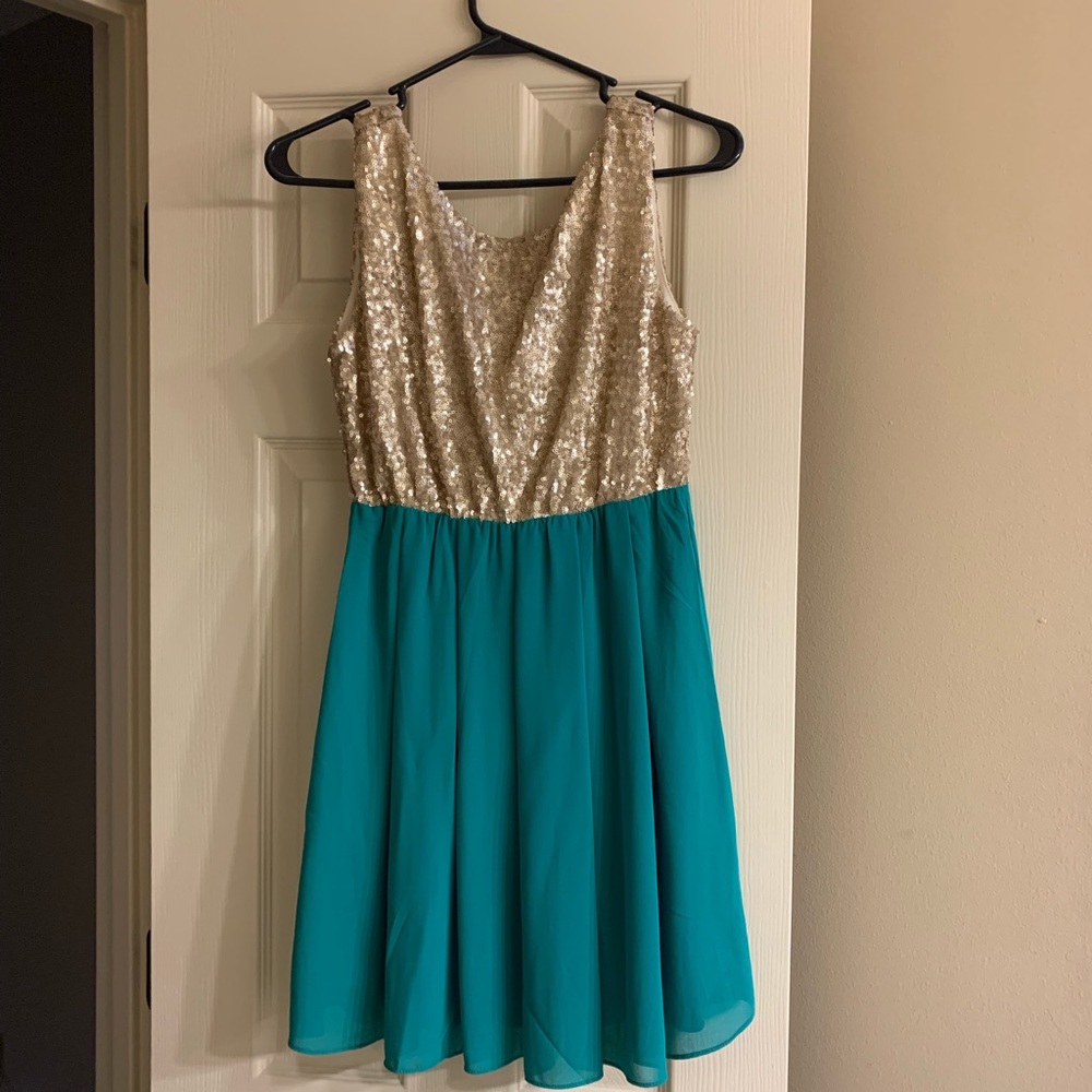 Sequin & Green Holiday Dress - Never Worn!